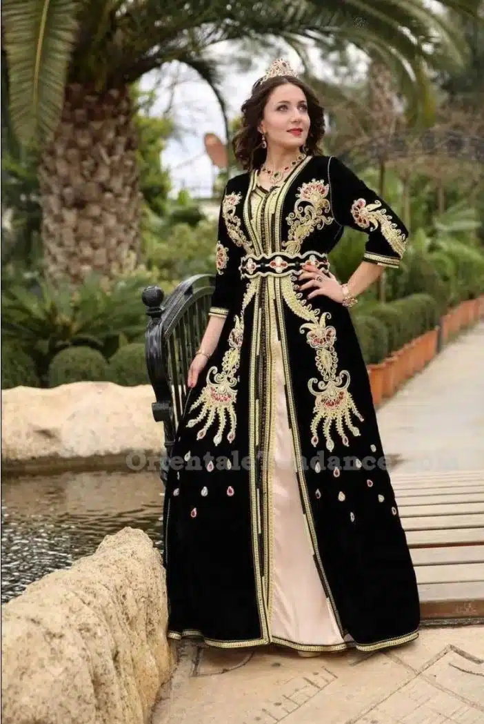 Caftan noir or