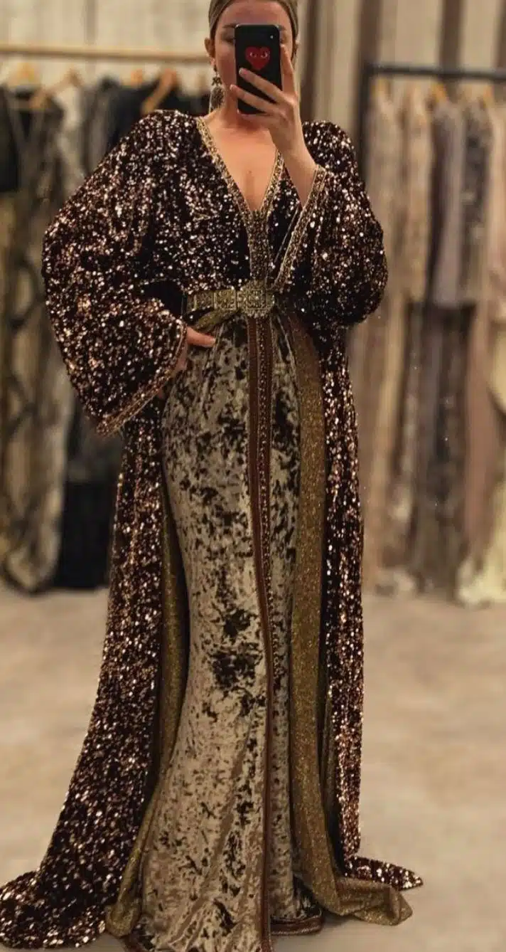 Caftan or mauve